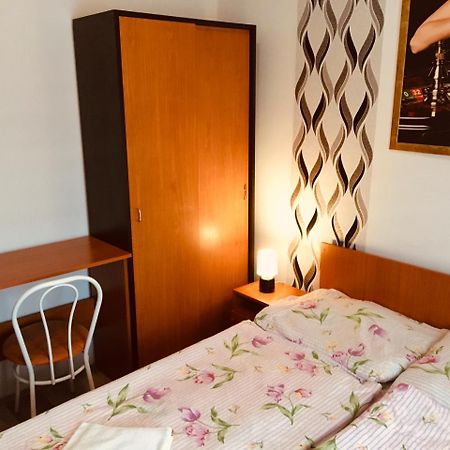 Stella Vendeghaz Hotell Debrecen Exteriör bild
