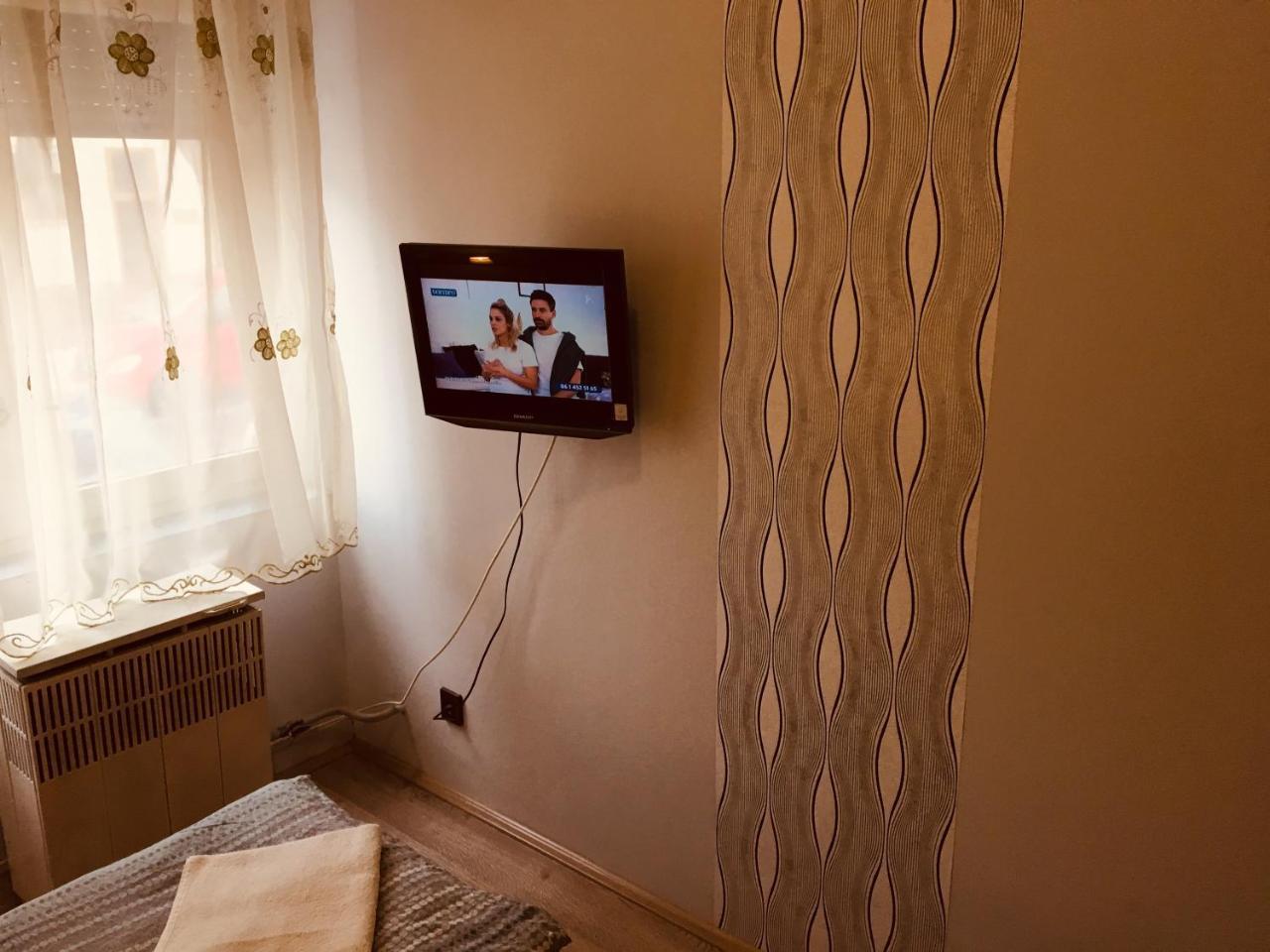 Stella Vendeghaz Hotell Debrecen Exteriör bild