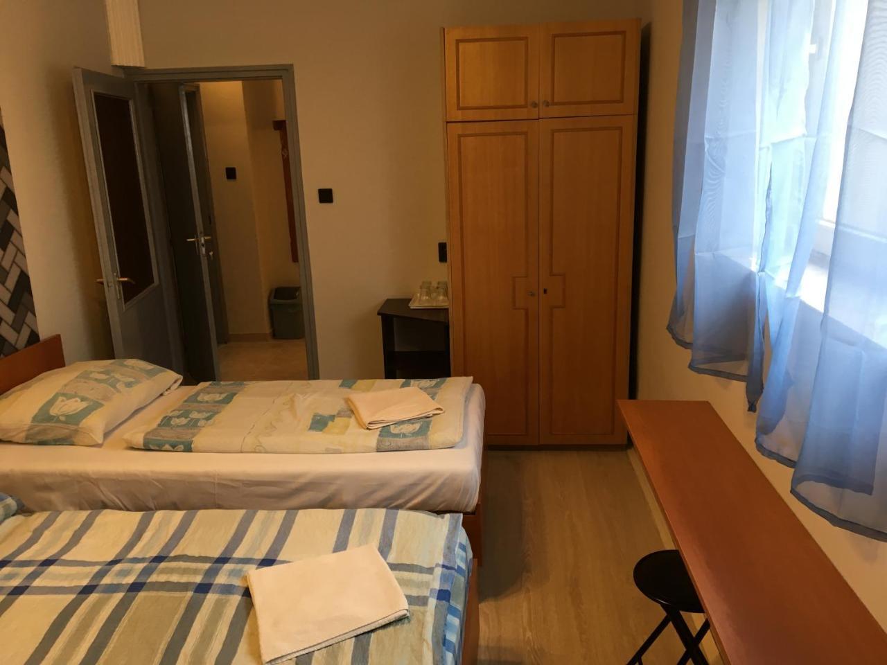 Stella Vendeghaz Hotell Debrecen Exteriör bild